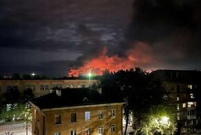 После атаки украинских БПЛА в аэропорту Пскова загорелись самолеты Ил-76