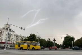 Знак Победы: в Луганске сняли на видео Z-молнию