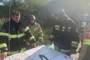 На фабрике специй в Краснодарском крае уже 5 часов тушат крупный пожар 