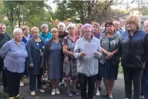 На Кубани жители Апшеронского района записали видеообращение к губернатору