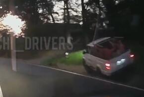 В сочинском поселке Вардане после ДТП людей разбросало по дороге