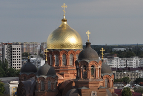 Покров Пресвятой Богородицы отмечают сегодня православные 