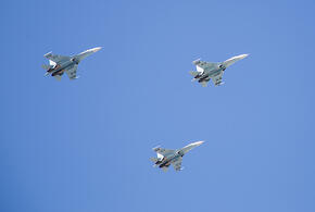 Российский СУ-27 отогнал от побережья Черного моря американский беспилотник