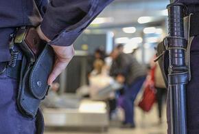 Участковый и оперативник дубинками избили жителя Кубани 