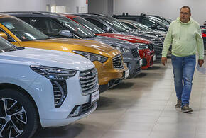 Автомобили в России становятся предметом роскоши