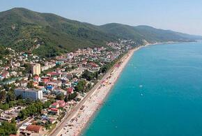 В Сочи 36 «зимних» пляжей пока работают по-летнему