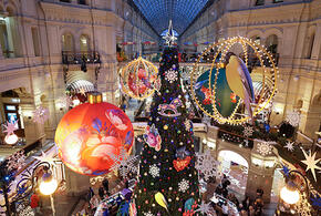 Лишь 1 из 9: число зрителей новогодних шоу на ТВ стремительно тает