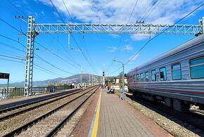 Неизвестные подожгли релейный шкаф рядом с вокзалом Краснодара