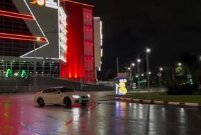 В Новороссийске водитель решил подрифтить в центре города