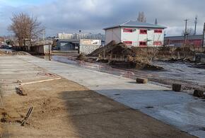 Устали ждать: в Краснодаре предприниматели сами взялись ремонтировать улицу Автомобильную