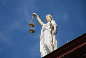 Бывший мировой судья из Анапы сбежал и объявлен в розыск