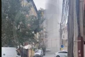 Фекальный гейзер высотой 15 метров забил в Сочи на улице Фадеева