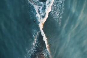 Красивое, но очень опасное явление запечатлели в Новороссийске 