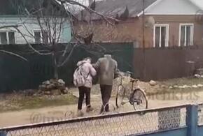 Потащил за волосы в неизвестном направлении: мужчина напал на школьницу на Кубани