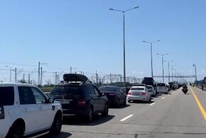 Пробка на подъезде к Крымскому мосту на Кубани сократилась до 4 километров