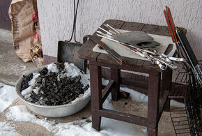 В Кореновском районе будут судить местного жителя, табуретом убившего  именинника прямо на Дне рождения