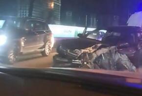 В массовом ДТП в Краснодаре пострадали 10 человек, включая 2 детей