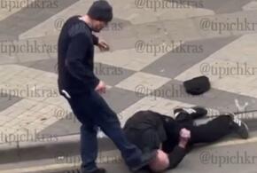 На Привокзальной площади Краснодара зарезали человека