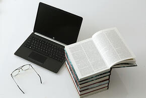 Столб черного дыма и эвакуация гостей с горящей базы отдыха: ТОП-5 за 31 марта