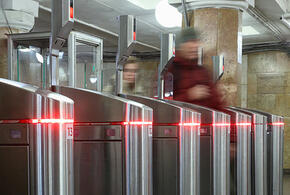 В Сочи система распознавания лиц спутала простого рабочего с мошенником в бегах