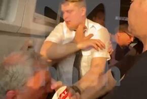 В аэропорту Сочи произошла драка в самолете «Уральских авиалиний»