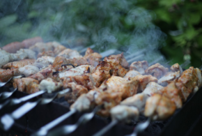 Шашлычный набор подорожал в России, при этом спрос на него упал