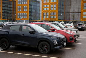  В Сочи жители озабочены необходимостью оплаты парковки машин у поликлиник, школ и собственных домов