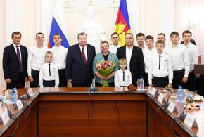 11 сыновей: жительнице Усть-Лабинского района Кубани присвоили орден «Мать-героиня»