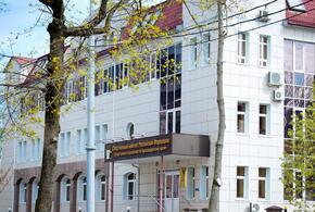 В Краснодаре 31-летнему мужчине, который напал на участника СВО и избил полицейского, предъявлено обвинение