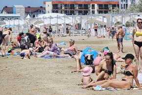 Туристы со всей страны уже едут на Черноморское и Азовское побережья