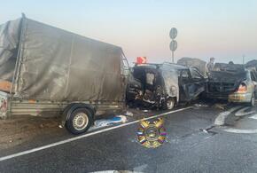 Один человек погиб и двое ранены в тяжелом ДТП в Темрюкском районе Кубани