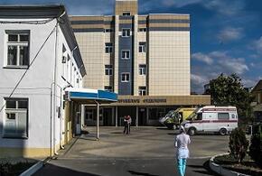 В Анапе сумасшедший мужчина выбрасывал вещи из окна квартиры