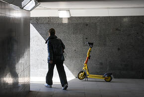 В Сочи неизвестный намеренно наехал на самокате на 8-летнего ребенка и скрылся