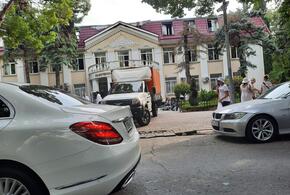 «Дышать было невозможно даже на улице»: жители Сочи рассказали о пожаре в здании Лазаревского районного суда