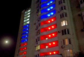 «Мы, как красная тряпка для быка»: новороссийцы обеспокоены, что их светящийся дом может привлечь дроны