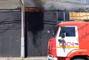 Недострой загорелся в Краснодаре на улице 40-летия Победы 