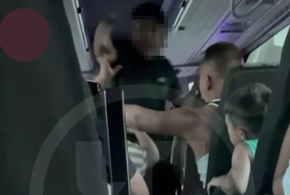 «Разобью челюсть твой, прикрываешься ребенком»: в Сочи водитель экскурсионного автобуса вызвал на дуэль пассажира