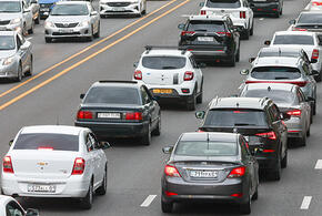 Долгая дорога к морю: уже с раннего утра трасса М 4 на Кубани встала в более чем 30-километровых пробках