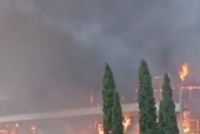 «Галактика» охвачена огнем: ВСУ ударили по торговому центру в Донецке