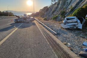 Один человек погиб и пятеро пострадали в страшной аварии возле курортного посёлка Кабардинка