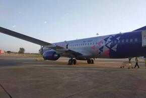 Удар и скрежет: пассажиры самолета сняли на видео момент жесткой посадки самолета в Сочи