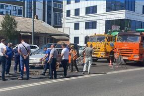 В центре Краснодара перекрыли дорогу из-за просадки проезжей части