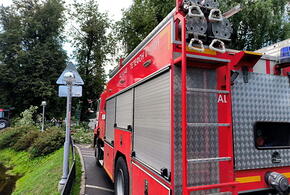 В Сочи полыхает частный дом