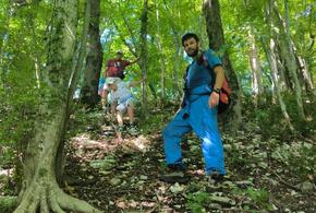 В Сочи туристы из Пскова заблудились в лесу всего в километре от автотрассы