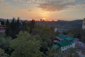 Буря не грянула: обещанные в Сочи ураган и ливень с градом пока прошли стороной