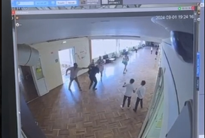 Отца девочки, распылившего газовый баллончик в анапской школе, задержали полицейские