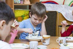 Всем известный с детства продукт, как выяснили врачи, может приносить не только пользу здоровью