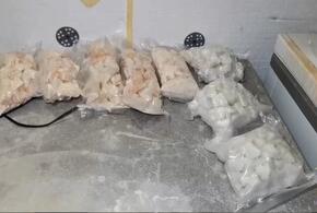 Наркофабрика: полиция на Кубани обнаружила у производителей более полутора центнеров мефедрона