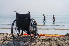 Отдых без ограничений: в Краснодарском крае пляжи стали доступнее для инвалидов