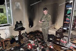 В Армавире при пожаре в многоквартирном доме погиб человек